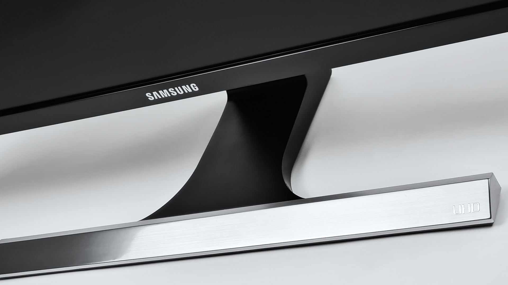 Samsung U28E590D - Standfuß-Design